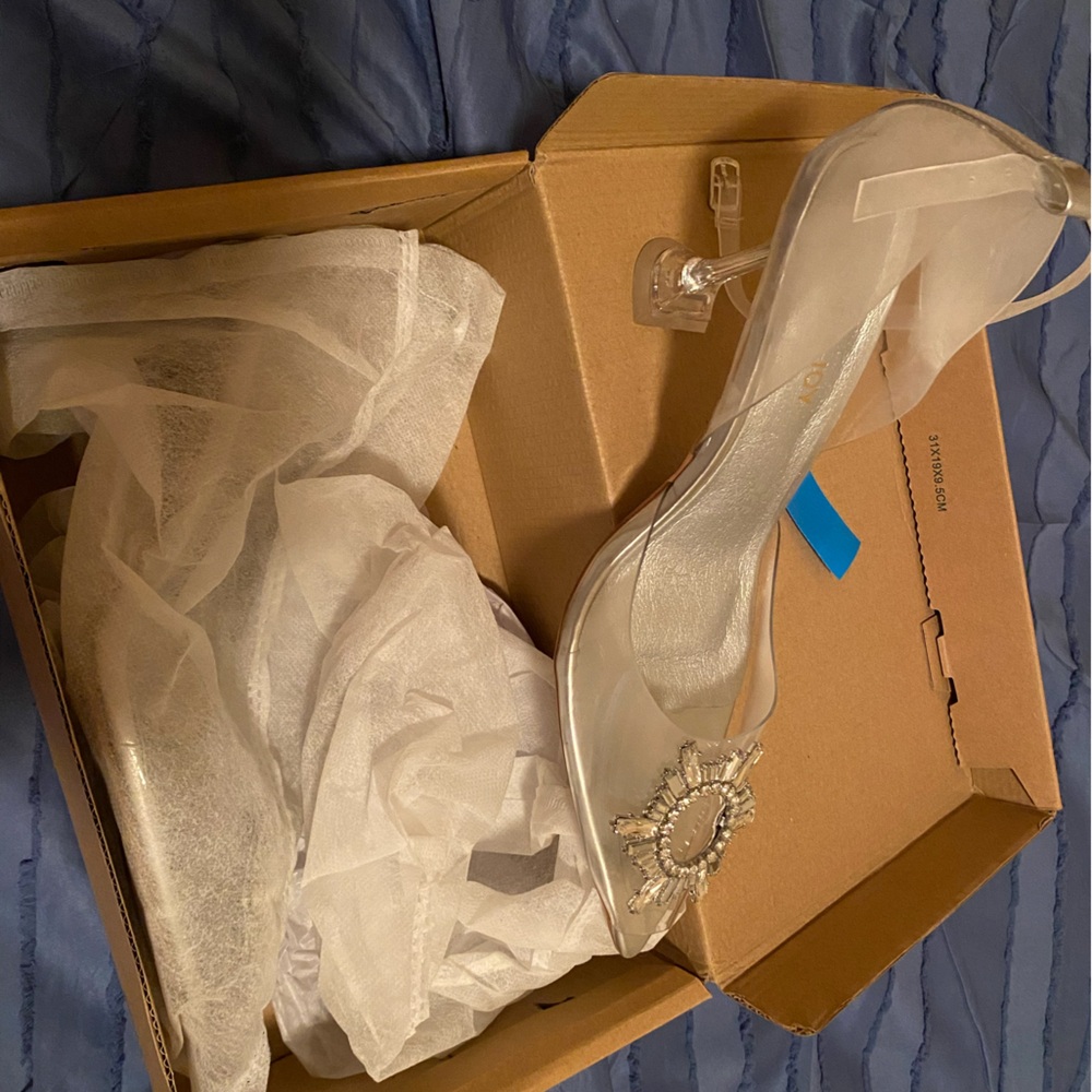Clear dress shoe